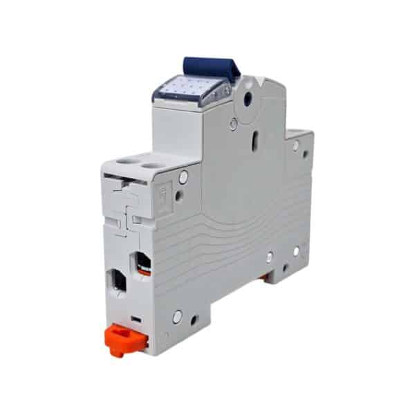 Întrerupător automat GEWISS MTC45 pentru protecție electrică și siguranță