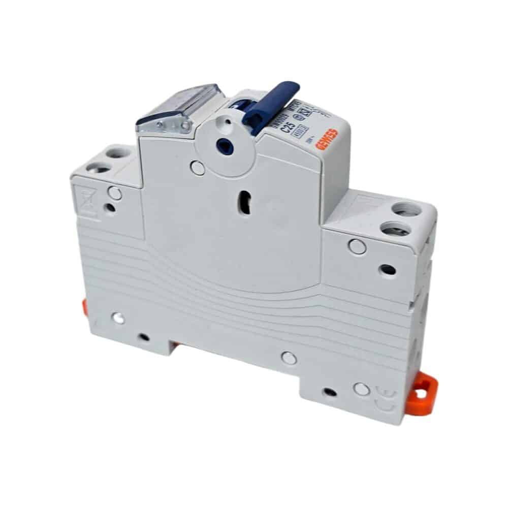 Întrerupător automat GEWISS MTC45 pentru protecție electrică și siguranță