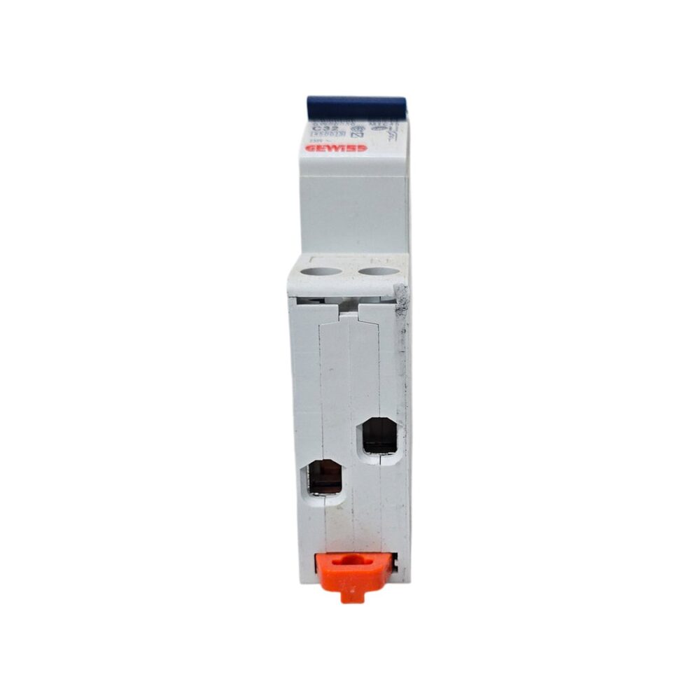 Întrerupător automat bipolar GEWISS 90 MTC45, C32, pentru protecție electrică
