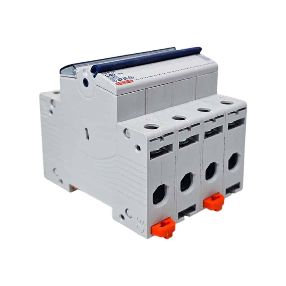 Întrerupător automat GEWISS 90 MT C40 4P, alb, pentru protecție electrică