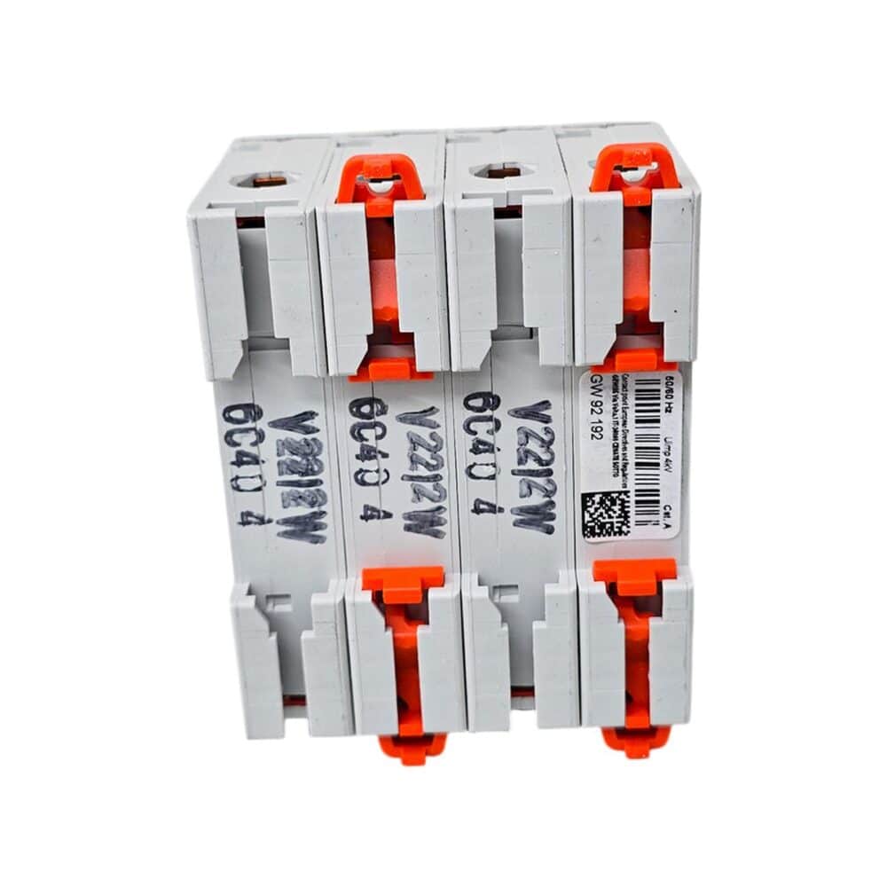 Întrerupător automat GEWISS 90 MT C40 4P, alb, pentru protecție electrică